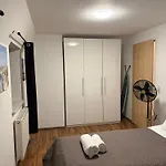 דירה Spacious 80 M2 I 3 I Up To 8 Guests I Near Train Station שטייר