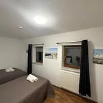 Spacious 80 M2 I 3 I Up To 8 Guests I Near Train Station דירה