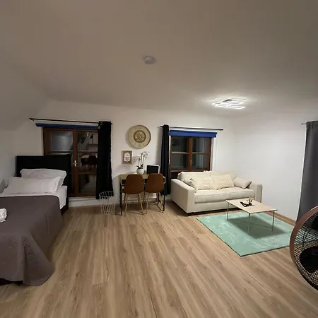 Spacious 80 M2 I 3 I Up To 8 Guests I Near Train Station Appartement *
