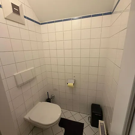 Apartment Spacious 80 M2 I 3 I Up To 8 Guests I Near Train Station