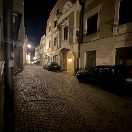 Spacious 80 M2 I 3 I Up To 8 Guests I Near Train Station Steyr