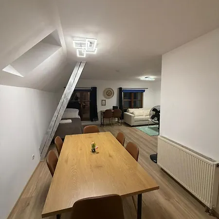 Appartement Spacious 80 M2 I 3 I Up To 8 Guests I Near Train Station Steyr