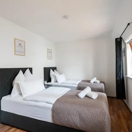 Appartement Spacious 80 M2 I 3 I Up To 8 Guests I Near Train Station