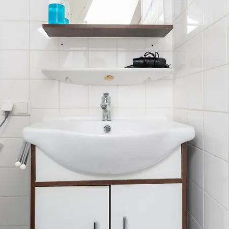Spacious 80 M2 I 3 I Up To 8 Guests I Near Train Station Steyr
