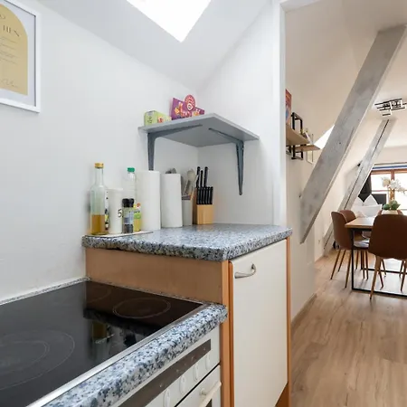 Spacious 80 M2 I 3 I Up To 8 Guests I Near Train Station