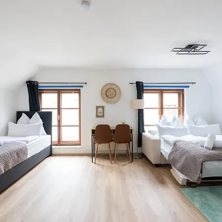 Appartement Spacious 80 M2 I 3 I Up To 8 Guests I Near Train Station