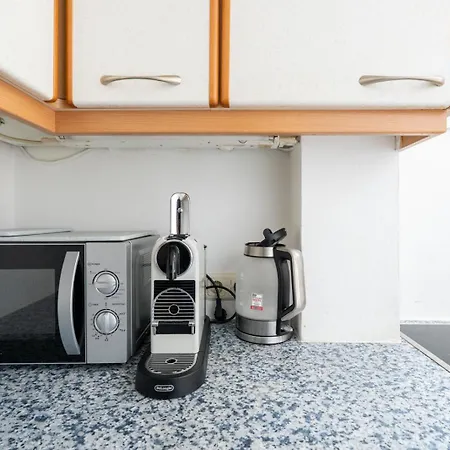 Spacious 80 M2 I 3 I Up To 8 Guests I Near Train Station Steyr