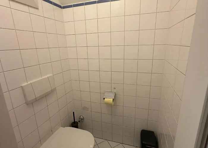 Apartment Spacious 80 M2 I 3 I Up To 8 Guests I Near Train Station