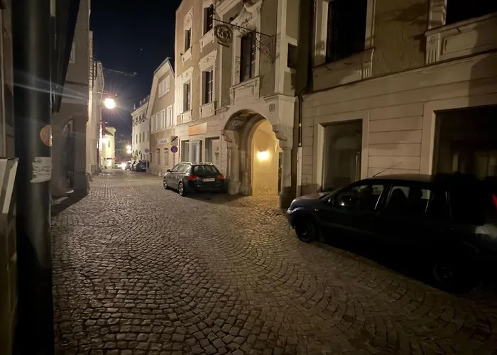 Spacious 80 M2 I 3 I Up To 8 Guests I Near Train Station Steyr