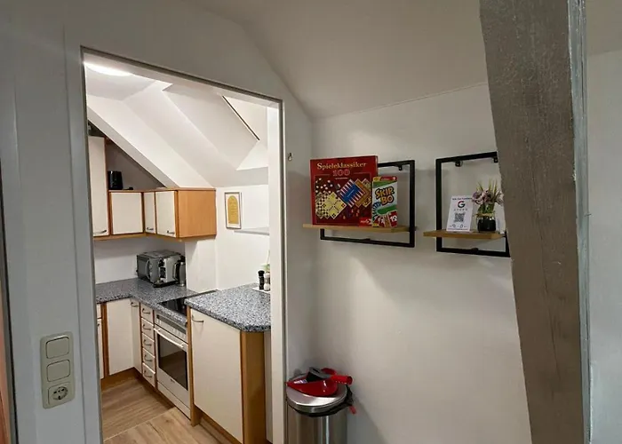 Apartment Spacious 80 M2 I 3 I Up To 8 Guests I Near Train Station *