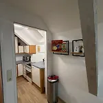 아파트 Spacious 80 M2 I 3 I Up To 8 Guests I Near Train Station *