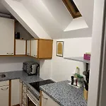 아파트 Spacious 80 M2 I 3 I Up To 8 Guests I Near Train Station 슈타이어