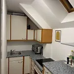 Spacious 80 M2 I 3 I Up To 8 Guests I Near Train Station 슈타이어