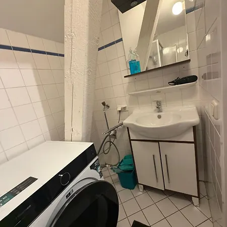 Spacious 80 M2 I 3 I Up To 8 Guests I Near Train Station Appartement