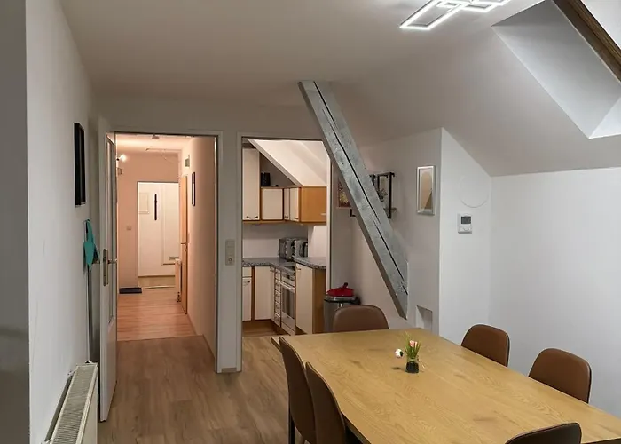 Spacious 80 M2 I 3 I Up To 8 Guests I Near Train Station Appartement *