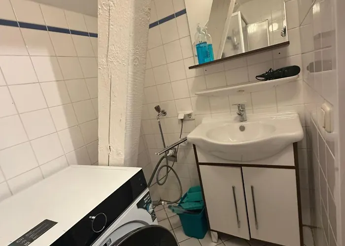 Spacious 80 M2 I 3 I Up To 8 Guests I Near Train Station Appartement