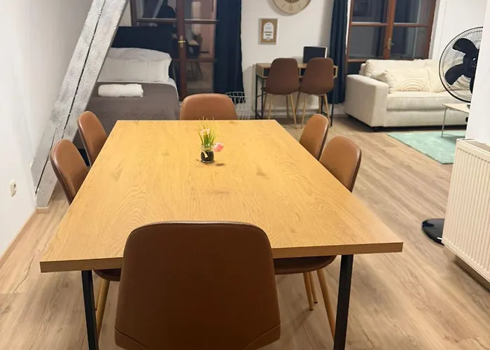 Spacious 80 M2 I 3 I Up To 8 Guests I Near Train Station