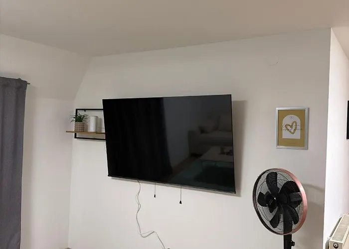 Spacious 80 M2 I 3 I Up To 8 Guests I Near Train Station *