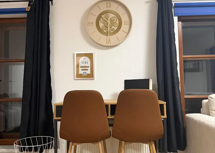 Spacious 80 M2 I 3 I Up To 8 Guests I Near Train Station * Steyr