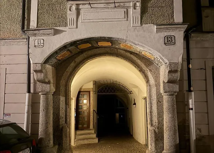 Spacious 80 M2 I 3 I Up To 8 Guests I Near Train Station Appartement *